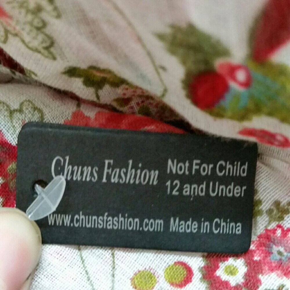 Spring/Summer Scarf - Picture 5 of 6